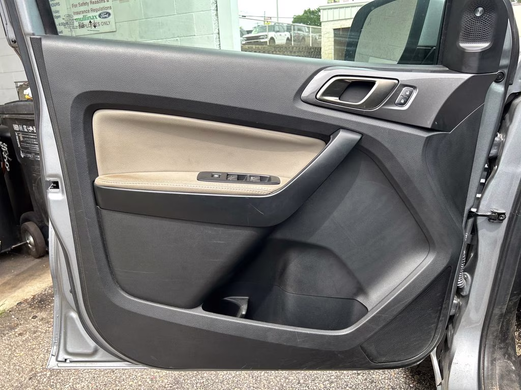 2023 Iconic Silver Metallic Ford Ranger Lariat RWD Truck