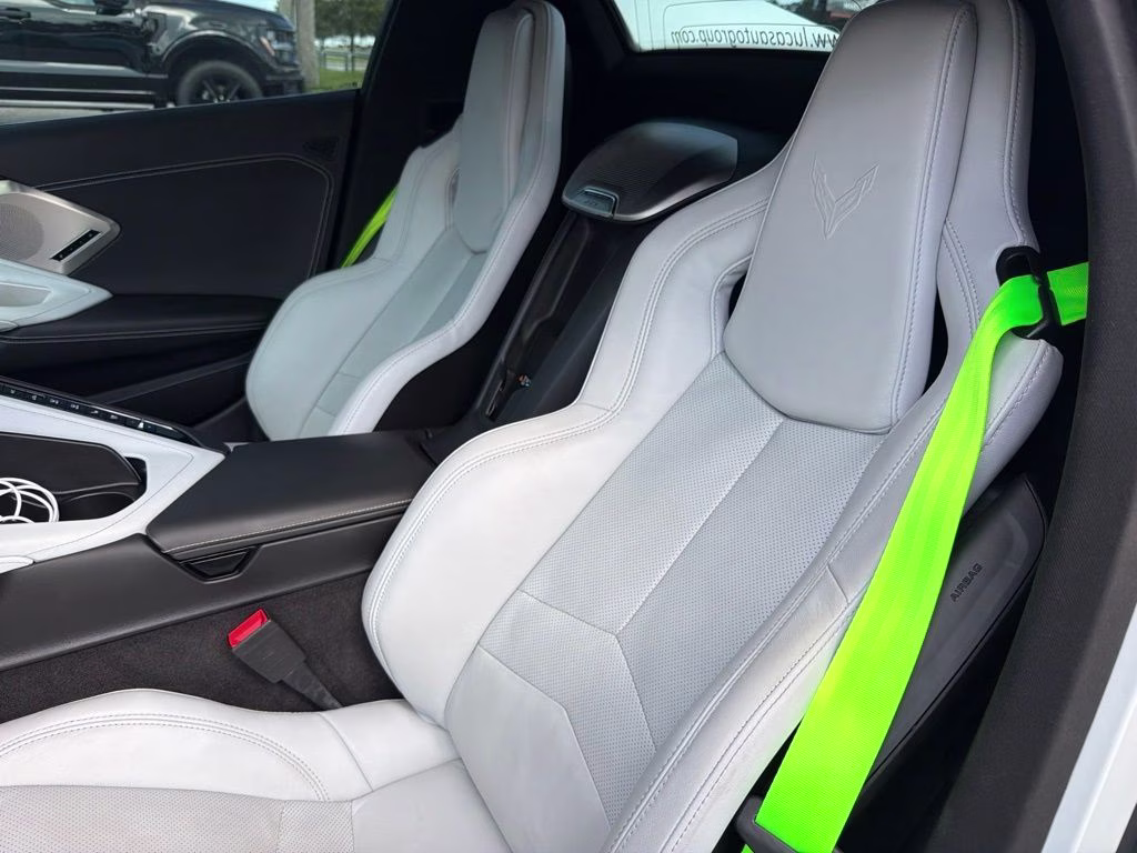 2023 Arctic White Chevrolet Corvette Stingray RWD Convertible
