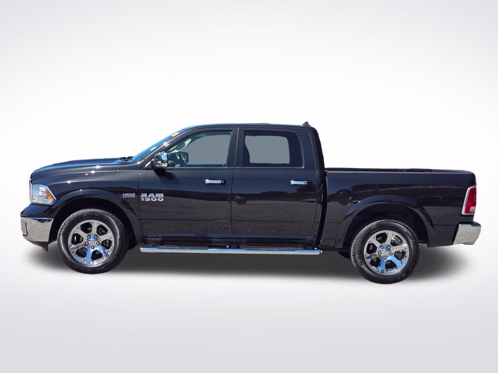 2016 Brilliant Black Crystal Pearlcoat Ram 1500 Laramie 4X4 Truck