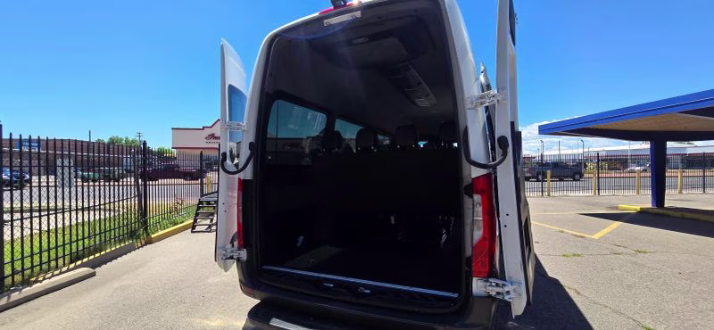2024 Mercedes-Benz Sprinter 2500 Passenger High Roof w/170" WB Van 3D RWD