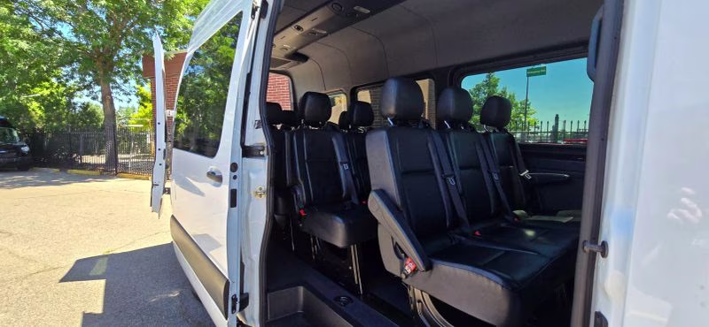2024 Mercedes-Benz Sprinter 2500 Passenger High Roof w/170" WB Van 3D RWD