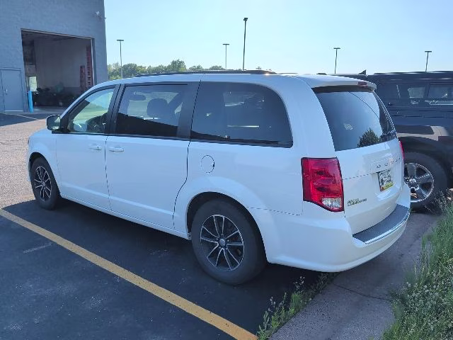 2018 White Knuckle Clearcoat Dodge Grand Caravan GT FWD Van