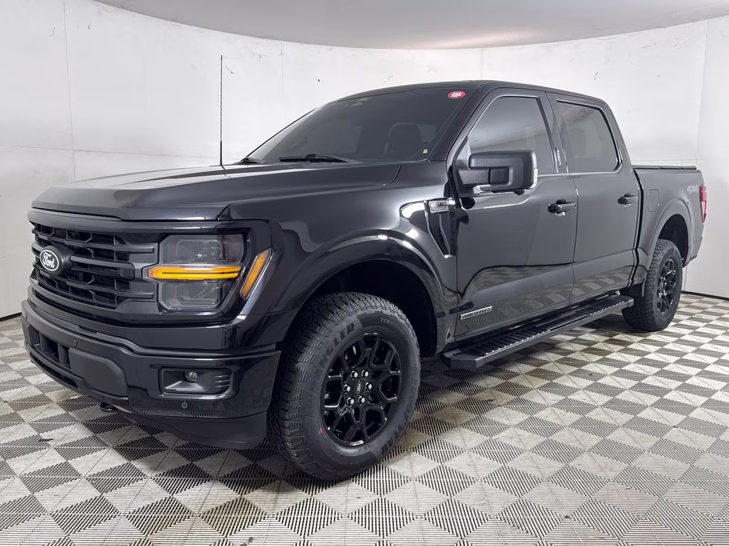 2024 Agate Black Metallic Ford F-150 XLT 4X4 Truck