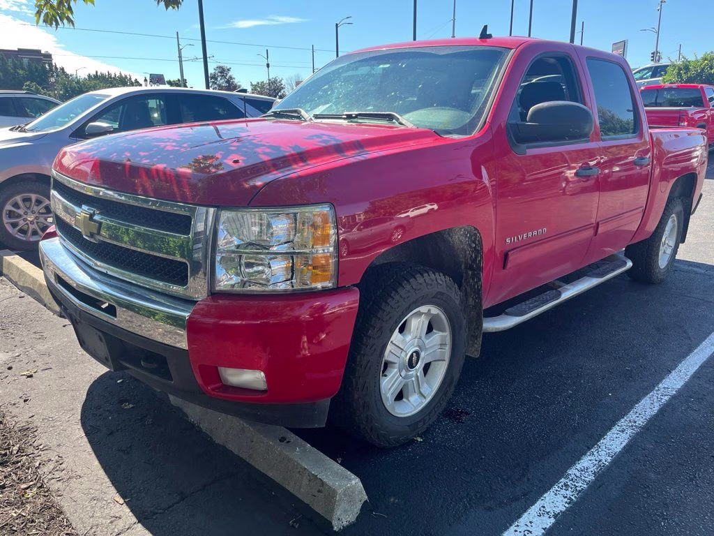2011 Victory Red Chevrolet Silverado 1500 LT 4X4 Truck