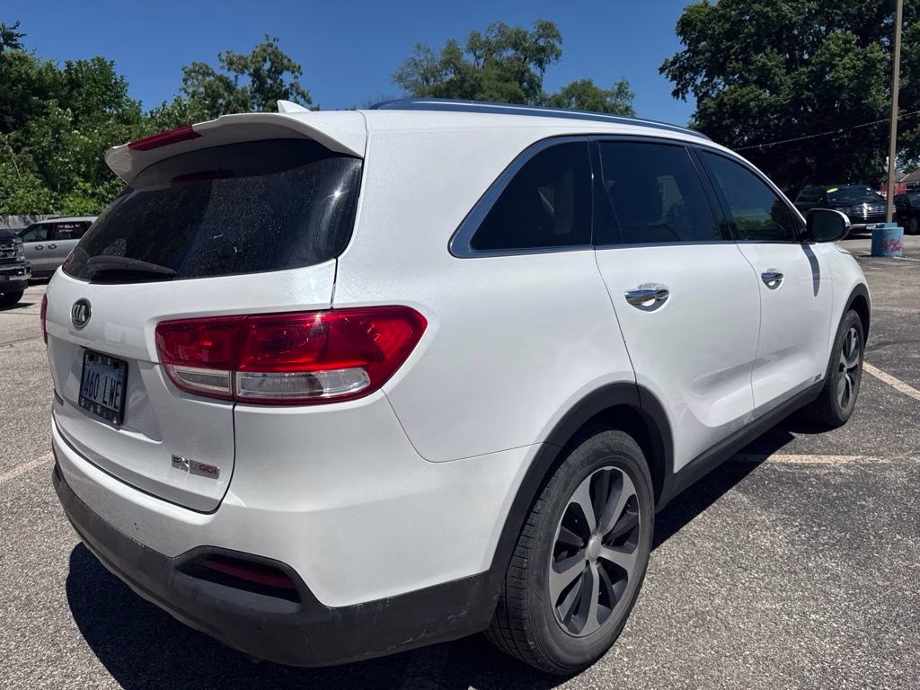 2018 Snow White Pearl Kia Sorento EX AWD SUV