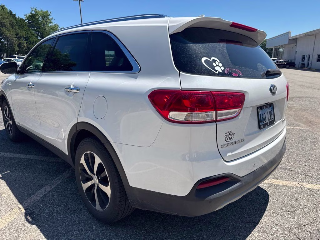 2018 Snow White Pearl Kia Sorento EX AWD SUV