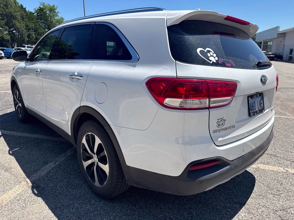 2018 Snow White Pearl Kia Sorento EX AWD SUV