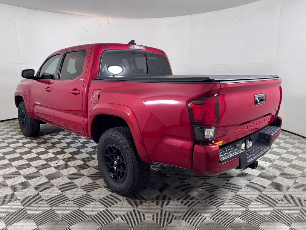 2022 Barcelona Red Metallic Toyota Tacoma SR5 RWD Truck