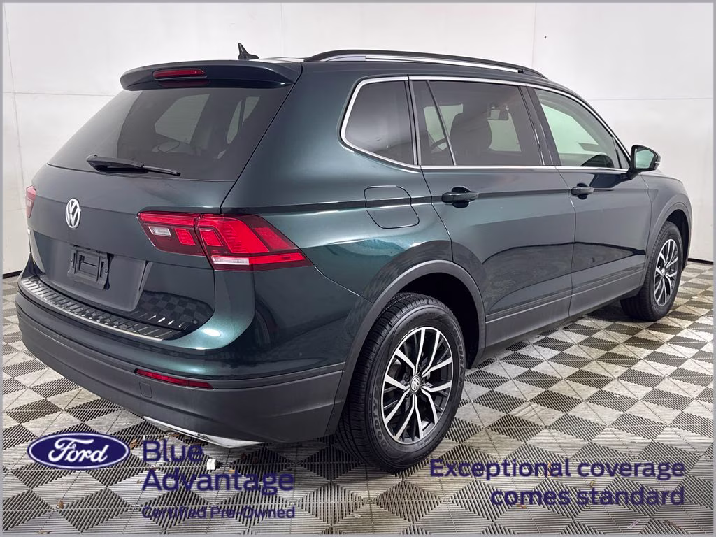 2019 Dark Moss Green Metallic Volkswagen Tiguan 2.0T SE FWD SUV