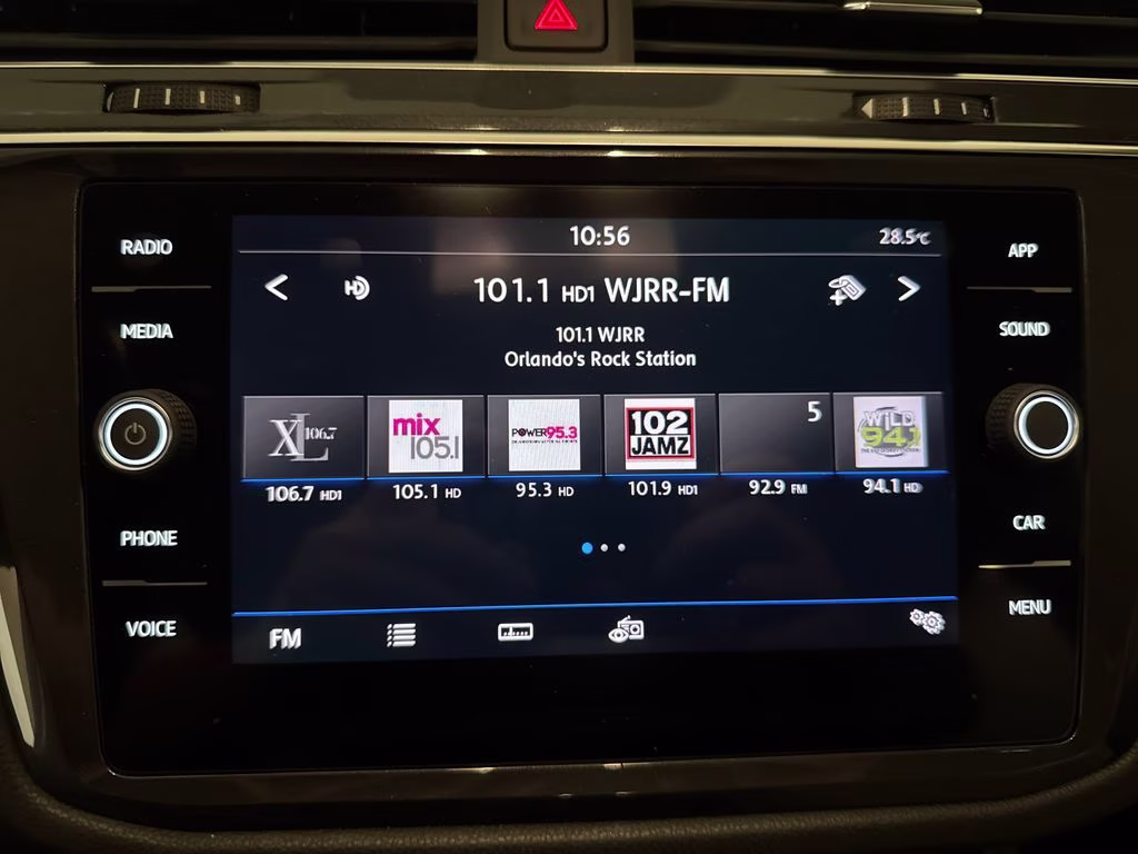 2019 Dark Moss Green Metallic Volkswagen Tiguan 2.0T SE FWD SUV