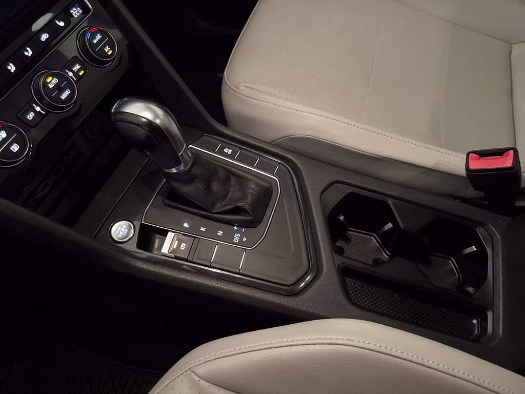 2019 Dark Moss Green Metallic Volkswagen Tiguan 2.0T SE FWD SUV