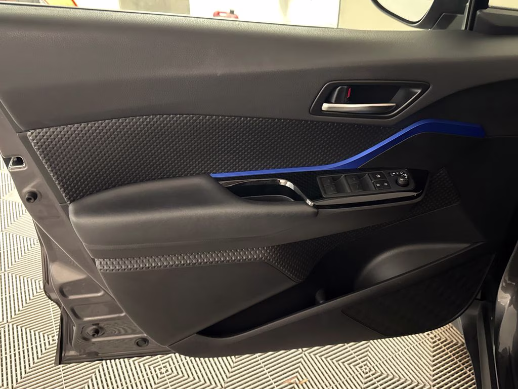 2021 Magnetic Gray Metallic Toyota C-HR XLE FWD SUV