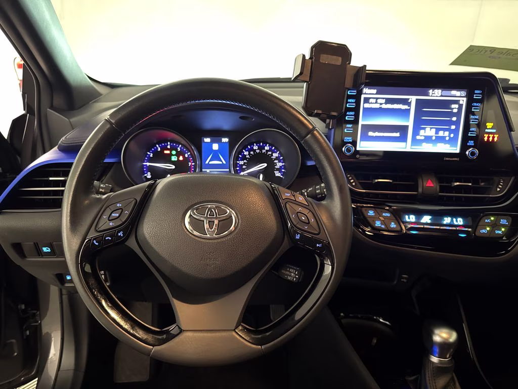 2021 Magnetic Gray Metallic Toyota C-HR XLE FWD SUV