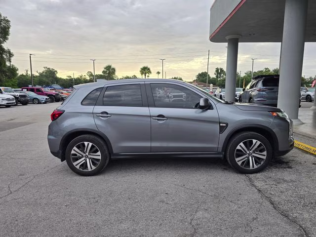 2024 Mercury Gray Metallic Mitsubishi Outlander Sport 2.0 ES 4X4 SUV
