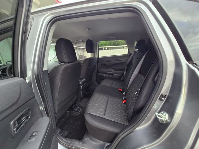 2024 Mercury Gray Metallic Mitsubishi Outlander Sport 2.0 ES 4X4 SUV