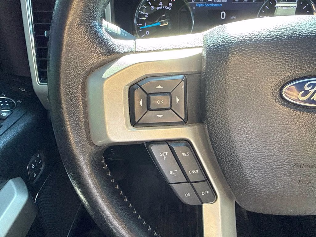 2021 Gray Metallic Ford Super Duty F-350 SRW Lariat 4X4 Truck