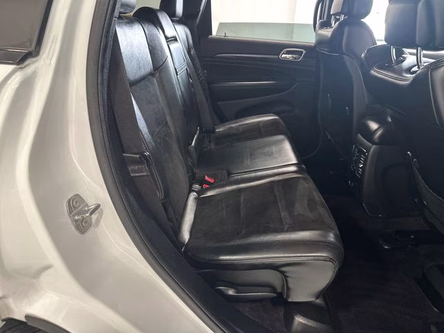 2017 Bright White Clearcoat Jeep Grand Cherokee Altitude 4X4 SUV
