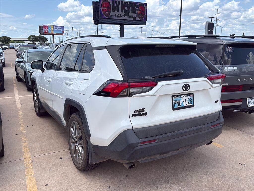 2019 Super White Toyota RAV4 XLE Premium FWD SUV