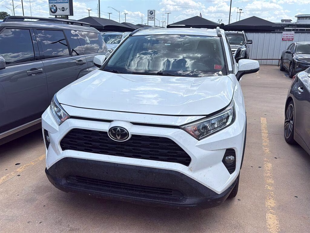2019 Super White Toyota RAV4 XLE Premium FWD SUV