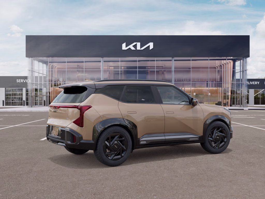 2027 Brown Kia Seltos X-Line AWD SUV