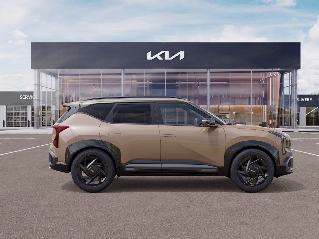 2027 Brown Kia Seltos X-Line AWD SUV