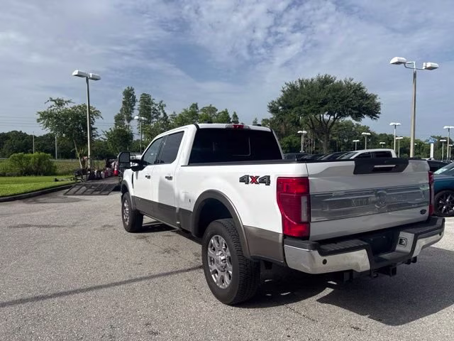 2022 Oxford White Ford Super Duty F-250 SRW King Ranch Crew Cab Pickup 4X4 Truck