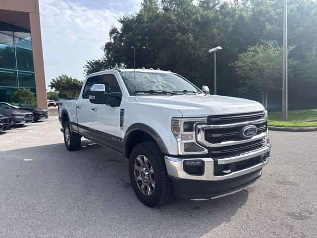 2022 Oxford White Ford Super Duty F-250 SRW King Ranch Crew Cab Pickup 4X4 Truck