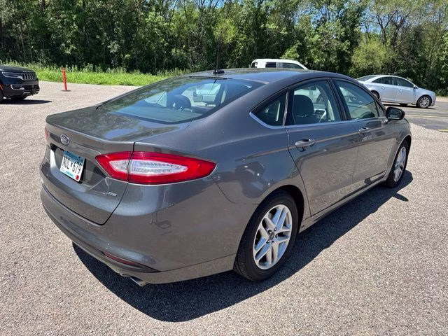 2014 Sterling Gray Metallic Ford Fusion SE FWD Sedan