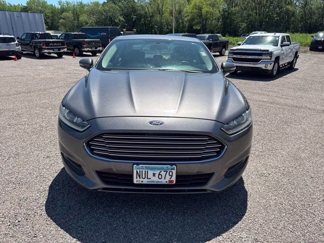 2014 Sterling Gray Metallic Ford Fusion SE FWD Sedan