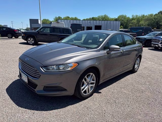 2014 Sterling Gray Metallic Ford Fusion SE FWD Sedan