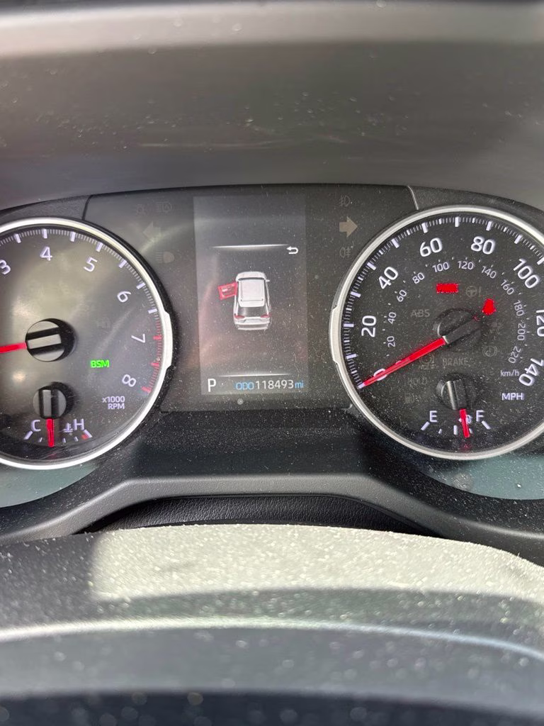 2019 Pearl Toyota RAV4 XLE FWD SUV