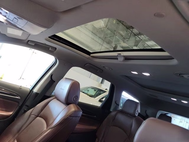 2018 White Frost Tricoat Buick Enclave Avenir AWD SUV