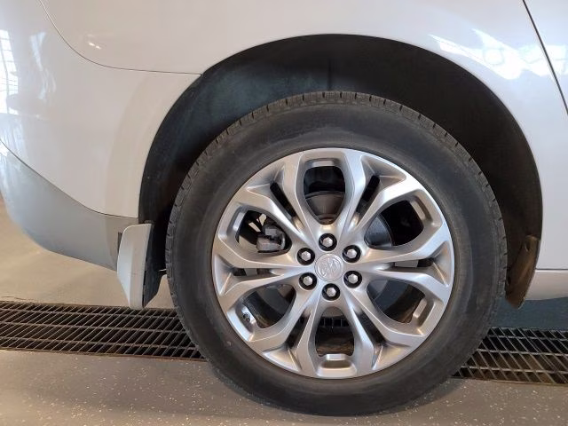 2018 White Frost Tricoat Buick Enclave Avenir AWD SUV