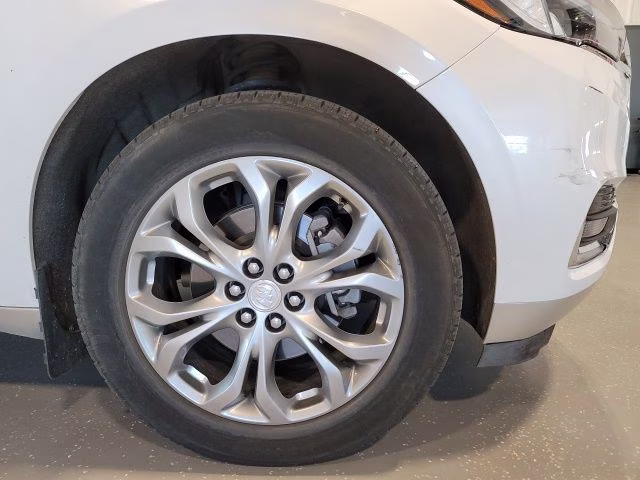 2018 White Frost Tricoat Buick Enclave Avenir AWD SUV