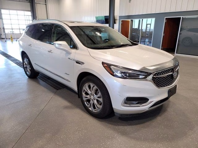 2018 White Frost Tricoat Buick Enclave Avenir AWD SUV