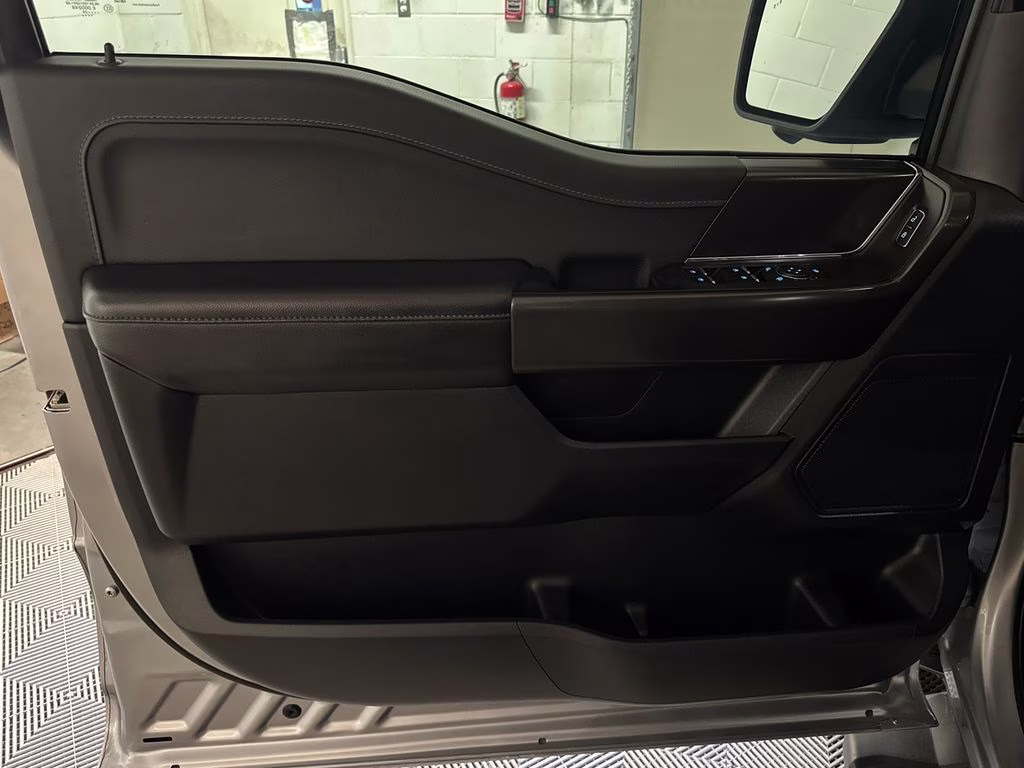 2024 Iconic Silver Metallic Ford F-150 XLT 4X4 Truck