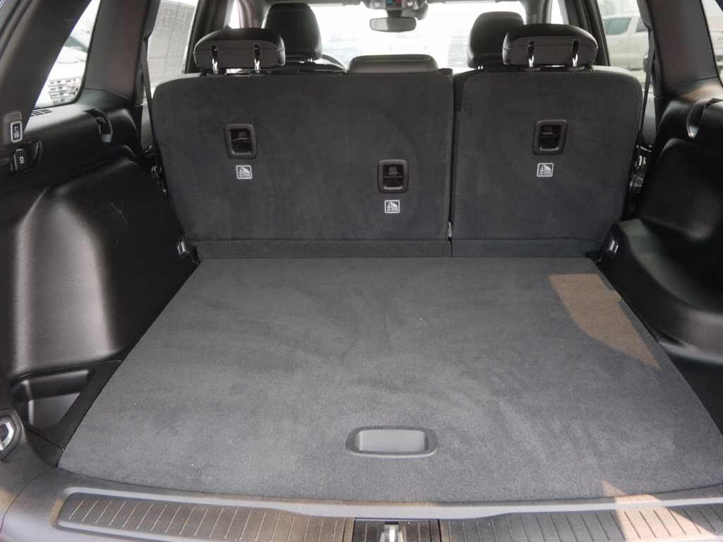 2023 Diamond Black Crystal Pearlcoat Jeep Grand Cherokee Altitude X 4X4 SUV