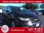 2023 Brilliant Black Crystal Pearlcoat Chrysler Pacifica Touring L FWD Van