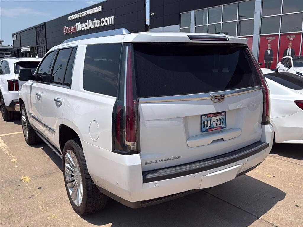 2018 Crystal White Tricoat Cadillac Escalade Platinum 4X4 SUV