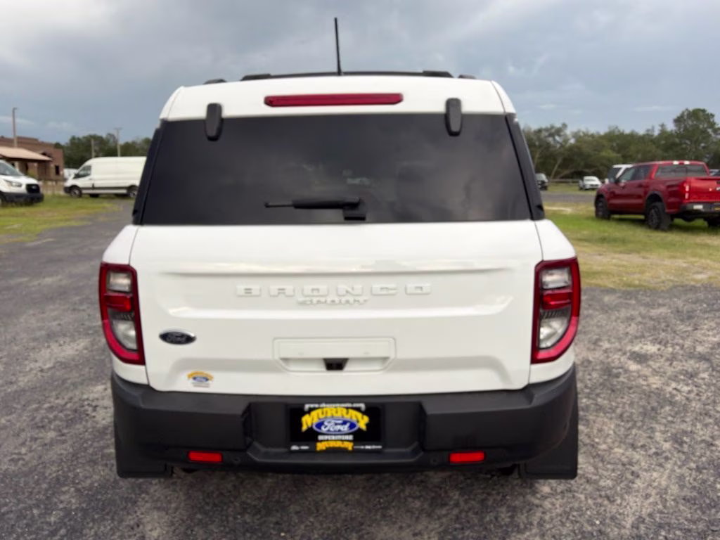 2023 Oxford White Ford Bronco Sport Outer Banks 4X4 SUV