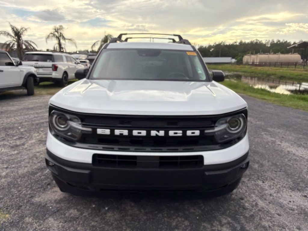 2023 Oxford White Ford Bronco Sport Outer Banks 4X4 SUV