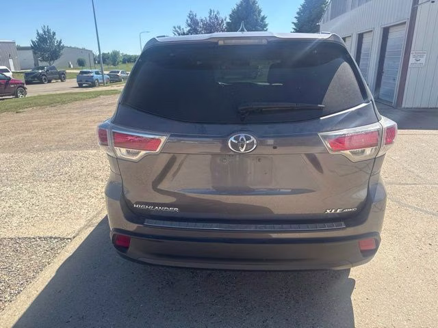 2014 Gray Toyota Highlander Limited AWD SUV