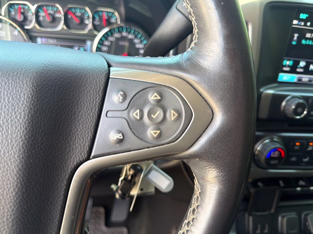 2018 Graphite Metallic Chevrolet Silverado 1500 High Country 4X4 Truck