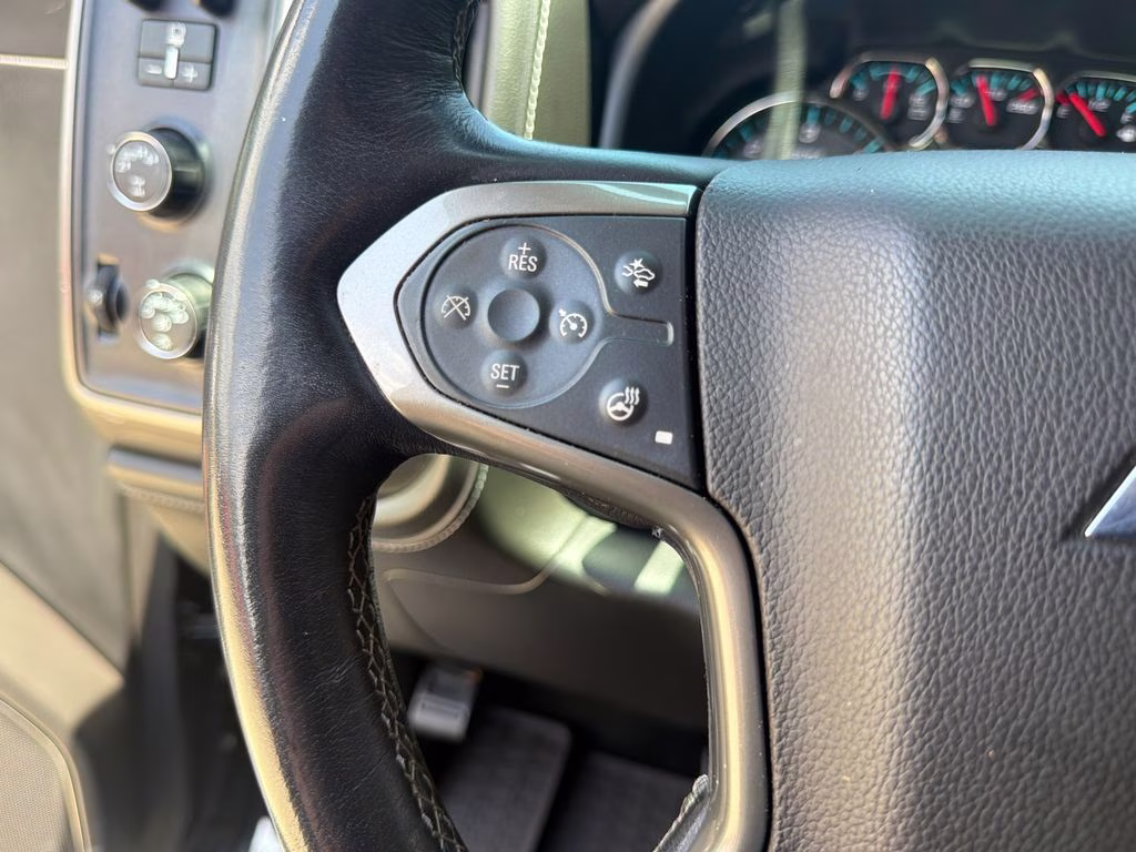 2018 Graphite Metallic Chevrolet Silverado 1500 High Country 4X4 Truck