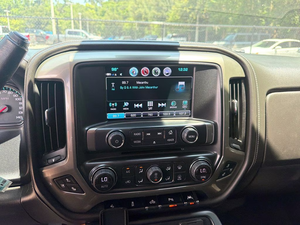 2018 Graphite Metallic Chevrolet Silverado 1500 High Country 4X4 Truck