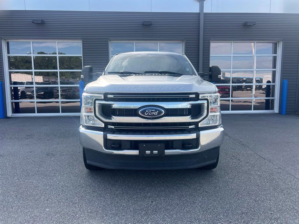 2022 Silver Metallic Ford Super Duty F-250 SRW XL 4X4 Truck