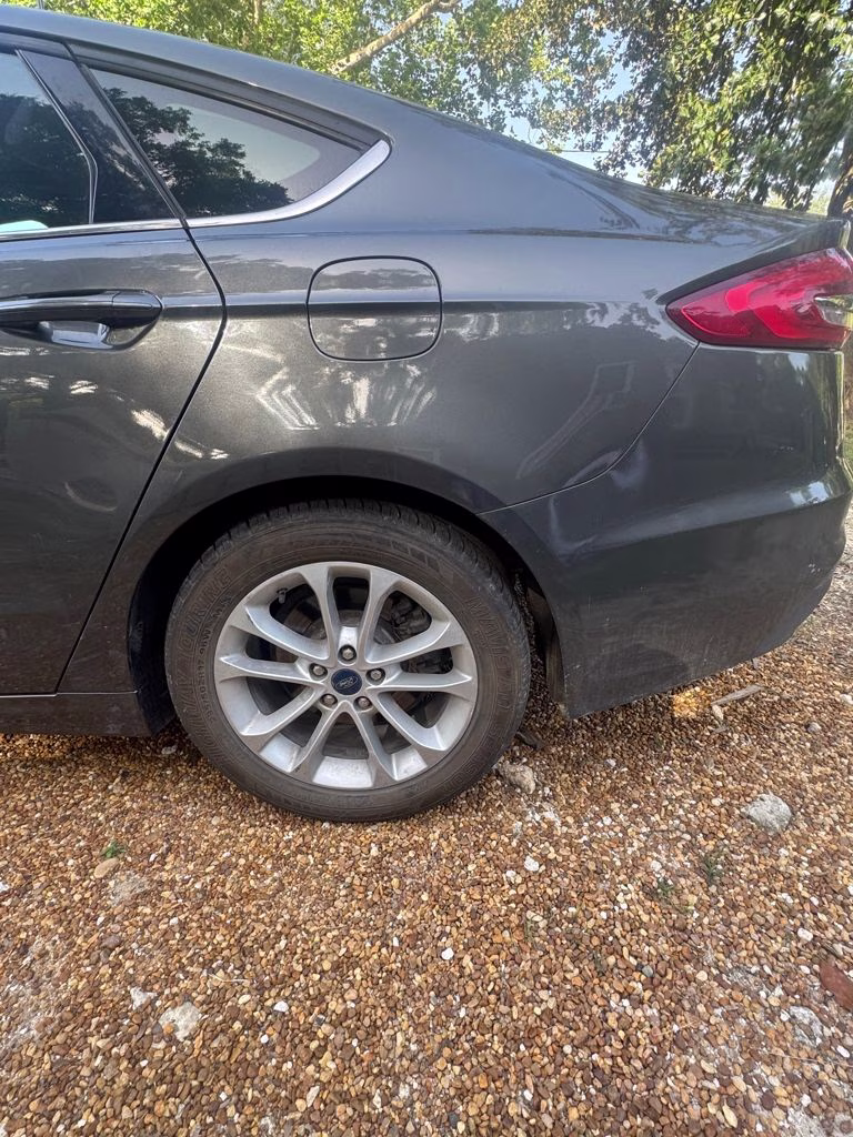 2020 Magnetic Ford Fusion SE FWD Sedan