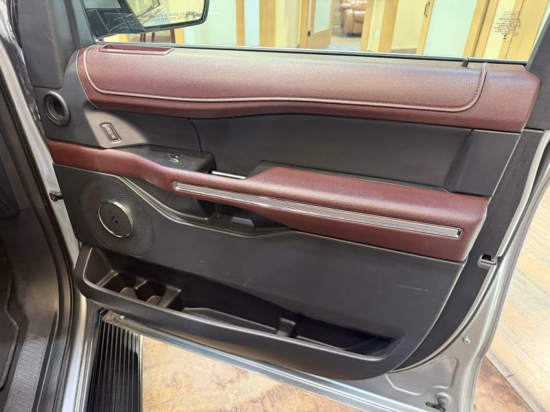 2024 Ford Expedition Max Limited Sport Utility 4D 4X4