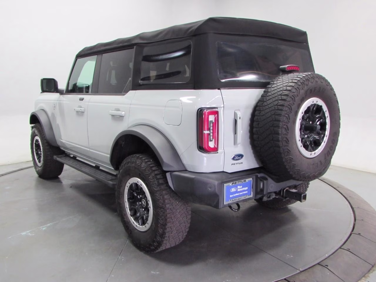 2021 Cactus Gray Ford Bronco Outer Banks 4X4 SUV