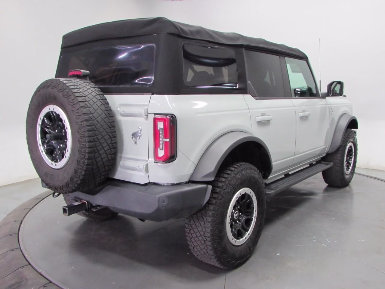 2021 Cactus Gray Ford Bronco Outer Banks 4X4 SUV
